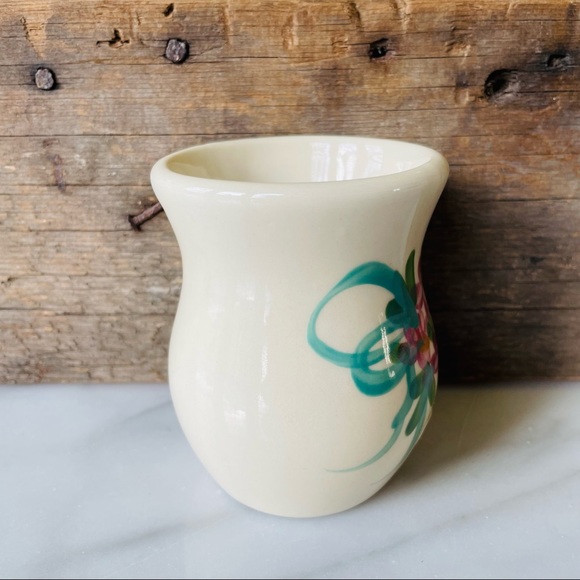 Greenbrier•NWT•Emerson Creek Pottery•Handmade/Hand-Painted•4”Forget-Me-Nots Vase - Picture 4 of 12